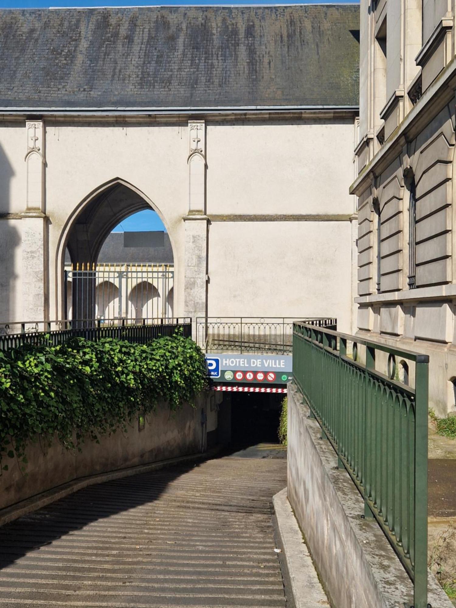 Bnb L'Orleanais Hyper Centre D'Orleans Proche Gare Parking ภายนอก รูปภาพ